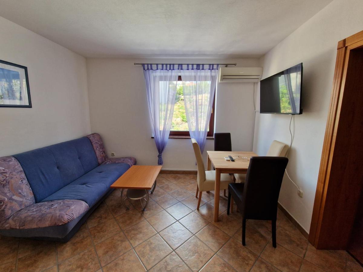 Apartments Lacic 3 Цриквеница Экстерьер фото